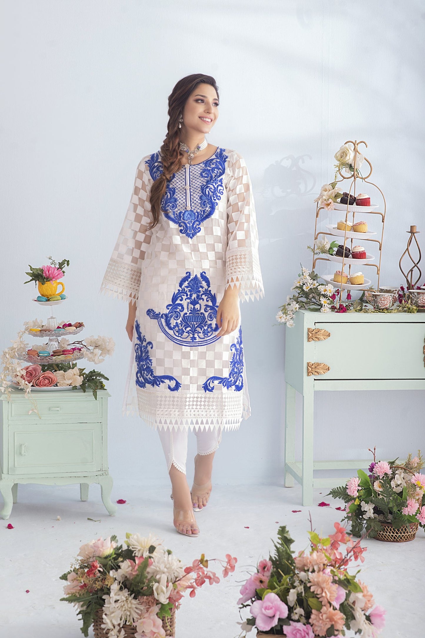 FLORENCE (WHITE & COBALT BLUE) | CARNIVAL | RJ’S PRET