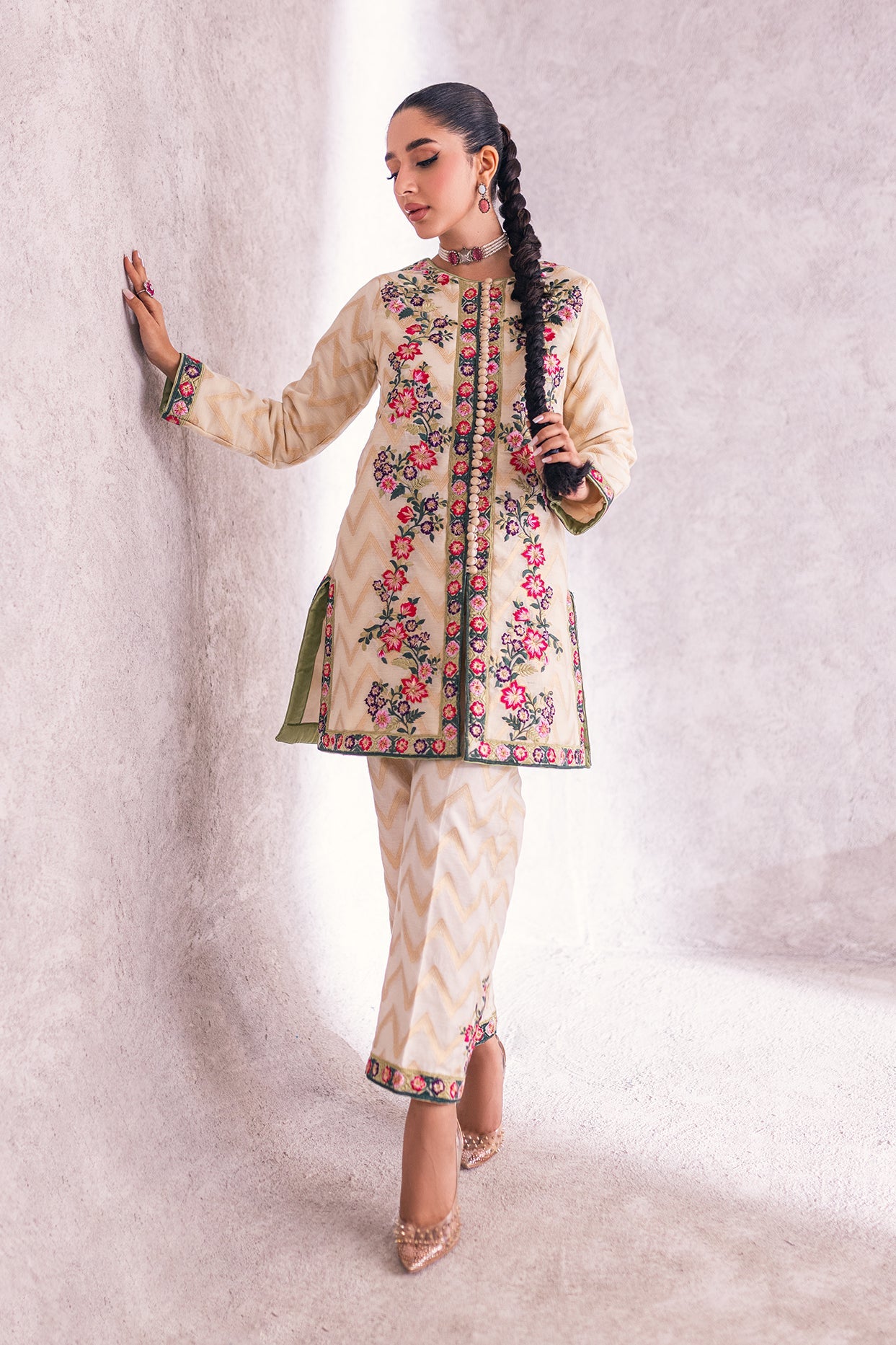 VICTORIA | LEENA |RJ'S PRET