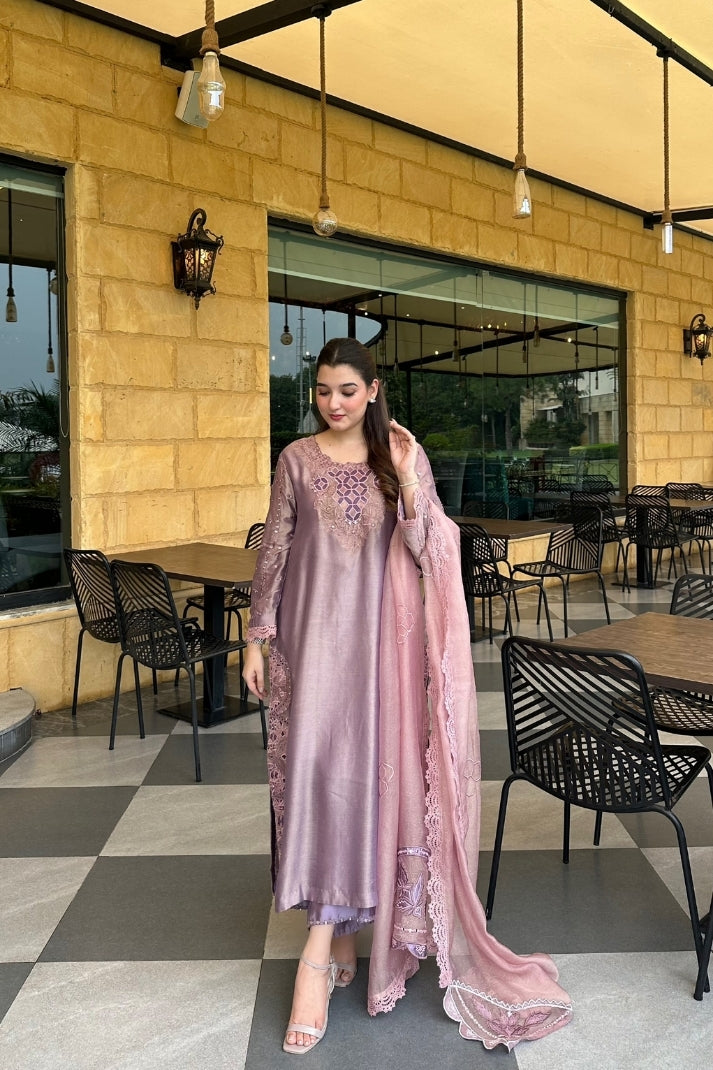 MYSTIC MAUVE | TWILIGHT SOIREE | RJS PRET