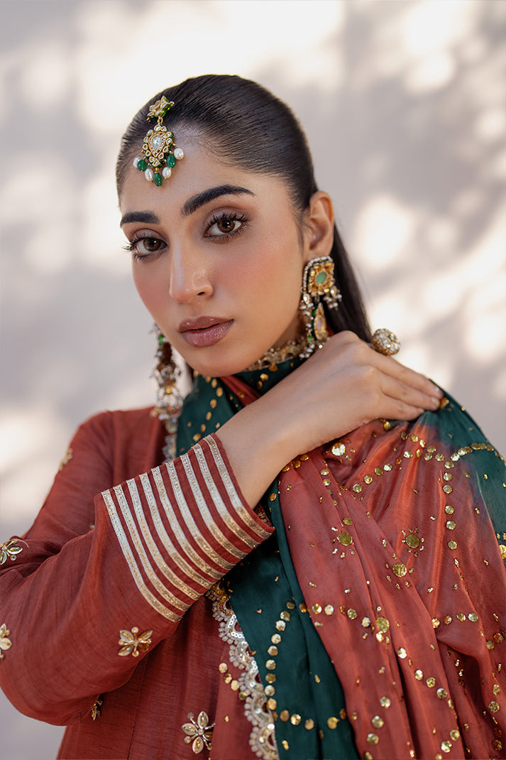 RUSTIC ARISTOCRATIC | LAILA | RJ'S PRET