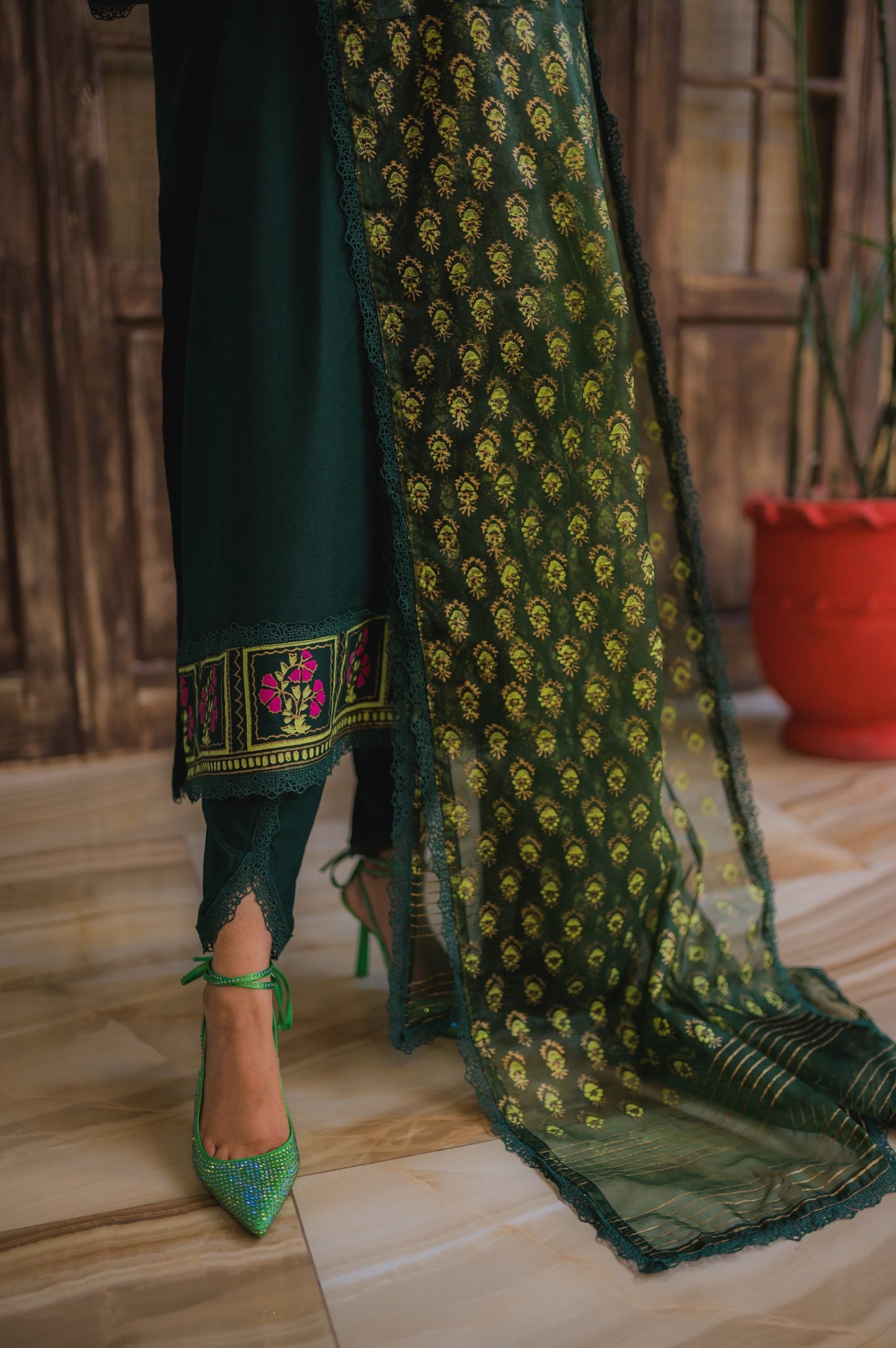 EMERALD | BLOCK KARI EXCLUSIVE | RJS PRET