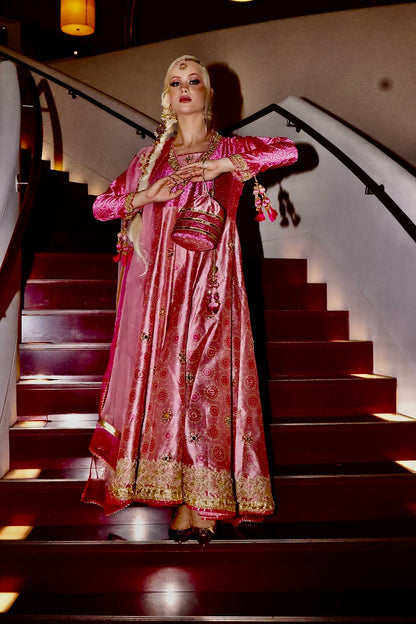 PINK AURA| STARDUST| RJ'S PRET