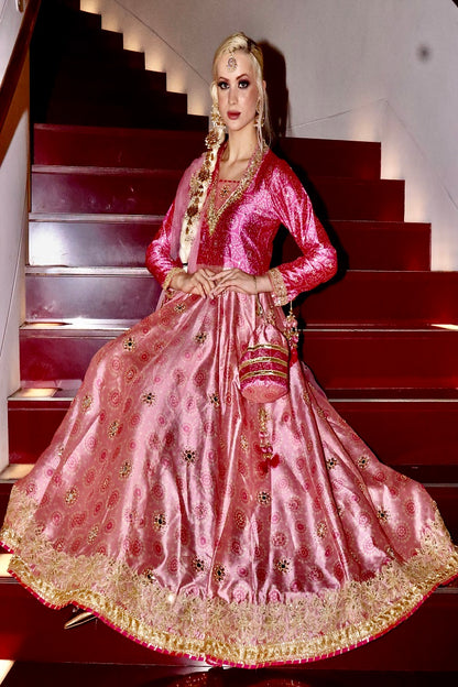 PINK AURA| STARDUST| RJ'S PRET