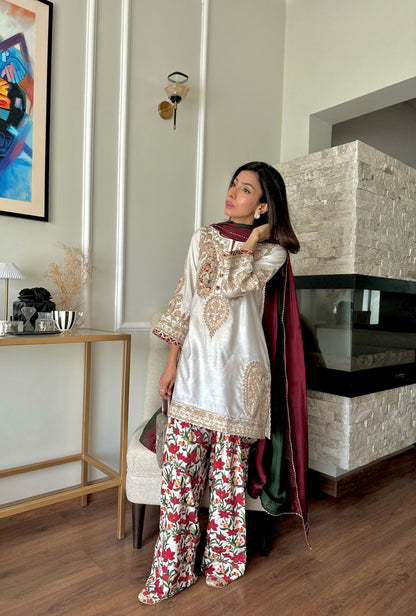 PAISELY BLOOM| TAPESTRY|RJ'S PRET